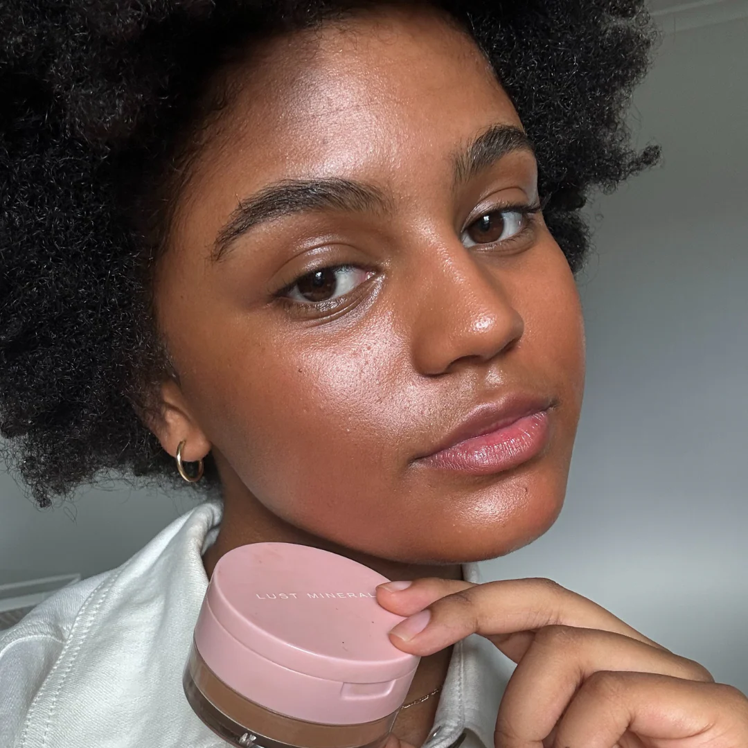 Mineral Loose Powder Foundation - Image 6